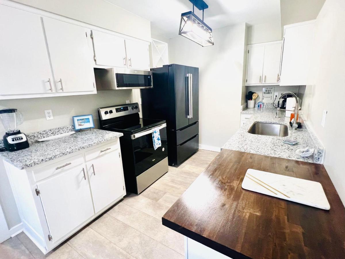 4/2 Home Close To Beach, Centrally Located! Gulfport Bagian luar foto