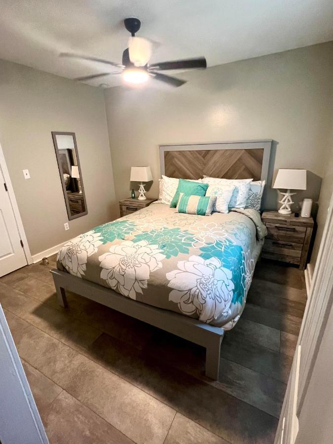 4/2 Home Close To Beach, Centrally Located! Gulfport Bagian luar foto