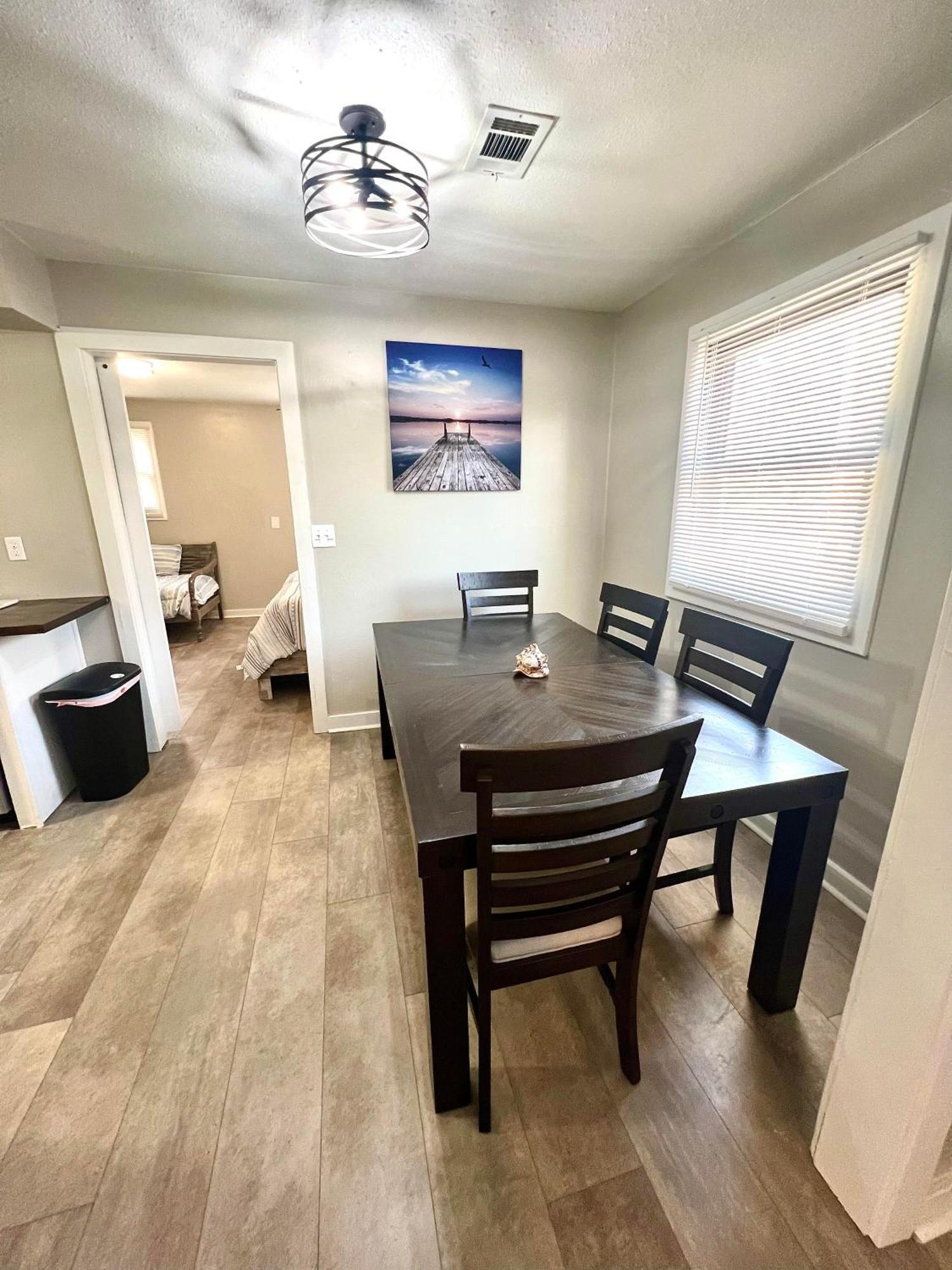 4/2 Home Close To Beach, Centrally Located! Gulfport Bagian luar foto